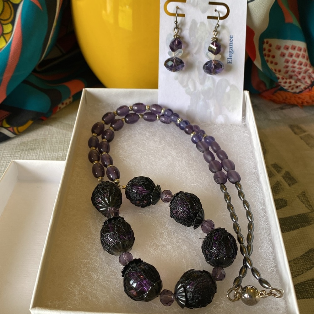 Elegance Necklace & Earring Set